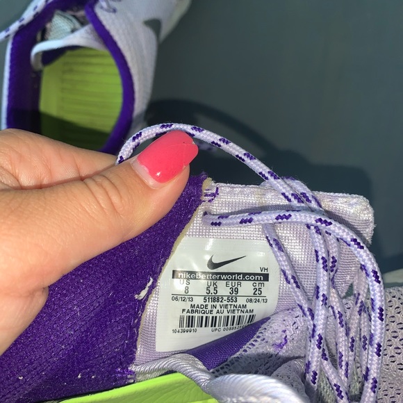 Custom-Colored Nike Free Runs - Light Purple - Picture 4 of 4